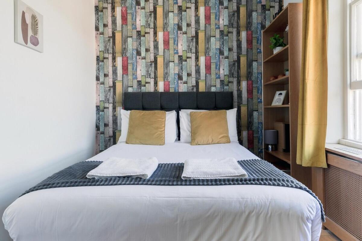 Portobello Road Artistic Studios 'Budget' ロンドン エクステリア 写真