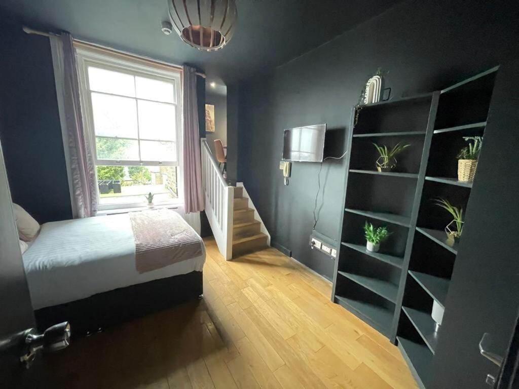 Portobello Road Artistic Studios 'Budget' ロンドン 部屋 写真
