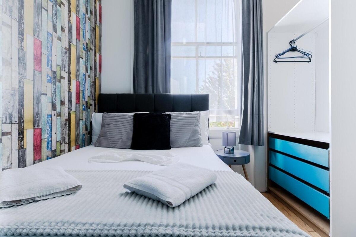 Portobello Road Artistic Studios 'Budget' ロンドン 部屋 写真