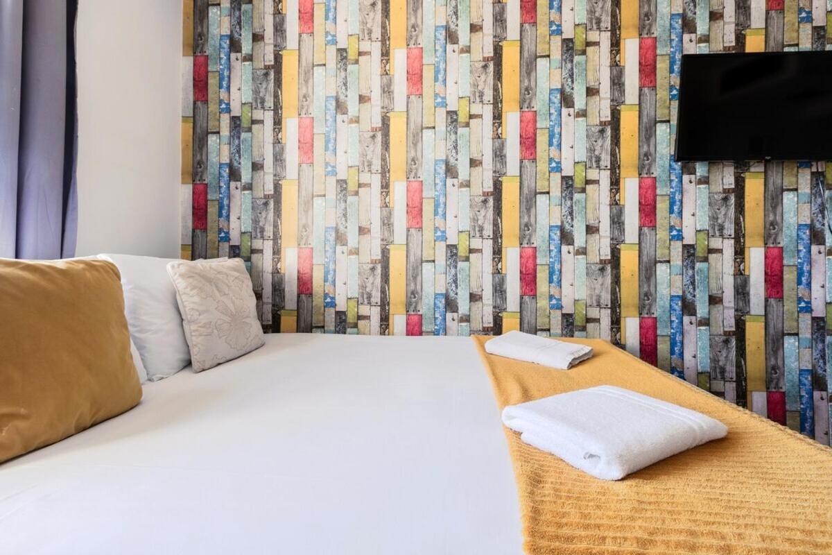 Portobello Road Artistic Studios 'Budget' ロンドン 部屋 写真