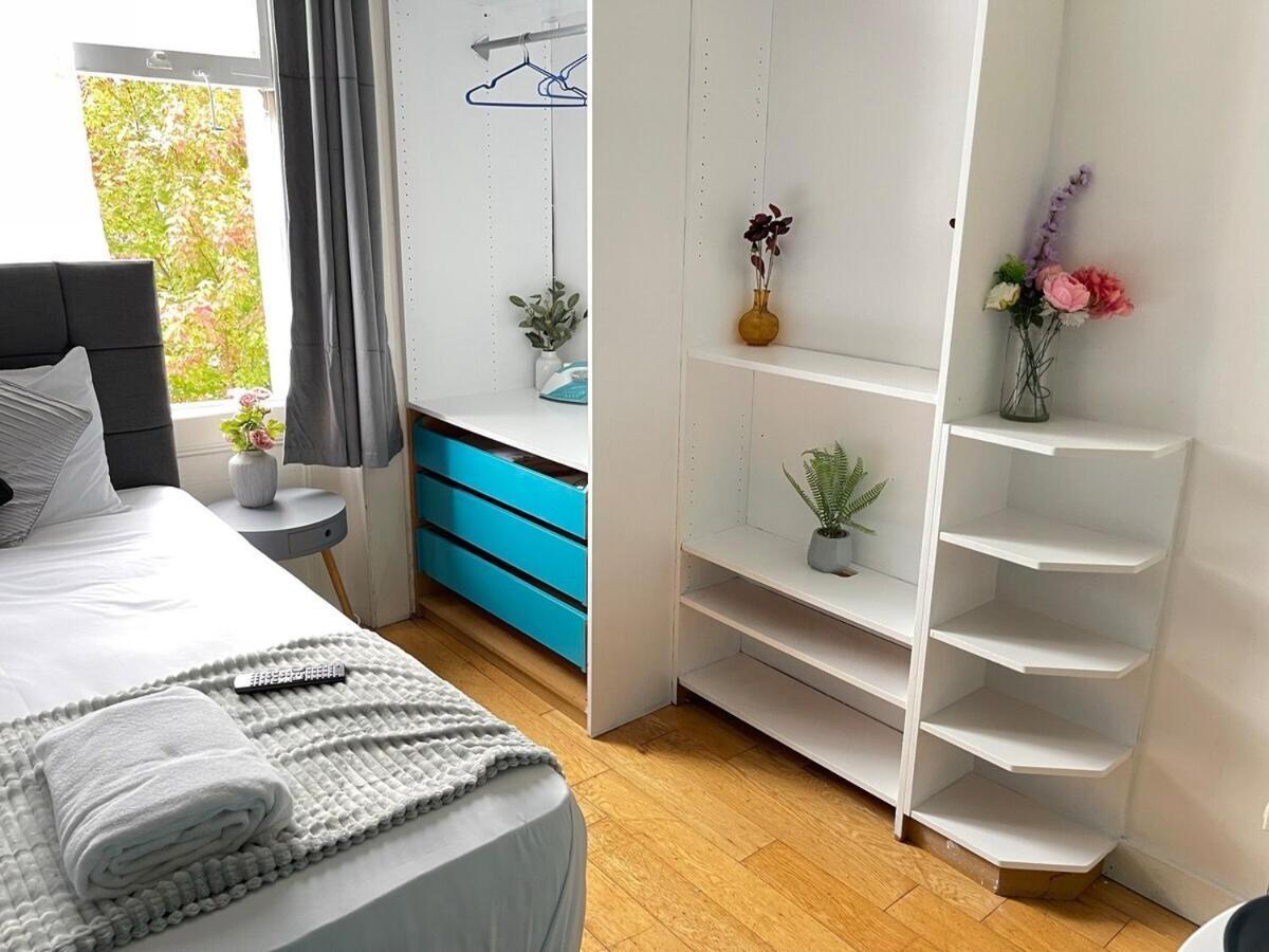 Portobello Road Artistic Studios 'Budget' ロンドン 部屋 写真