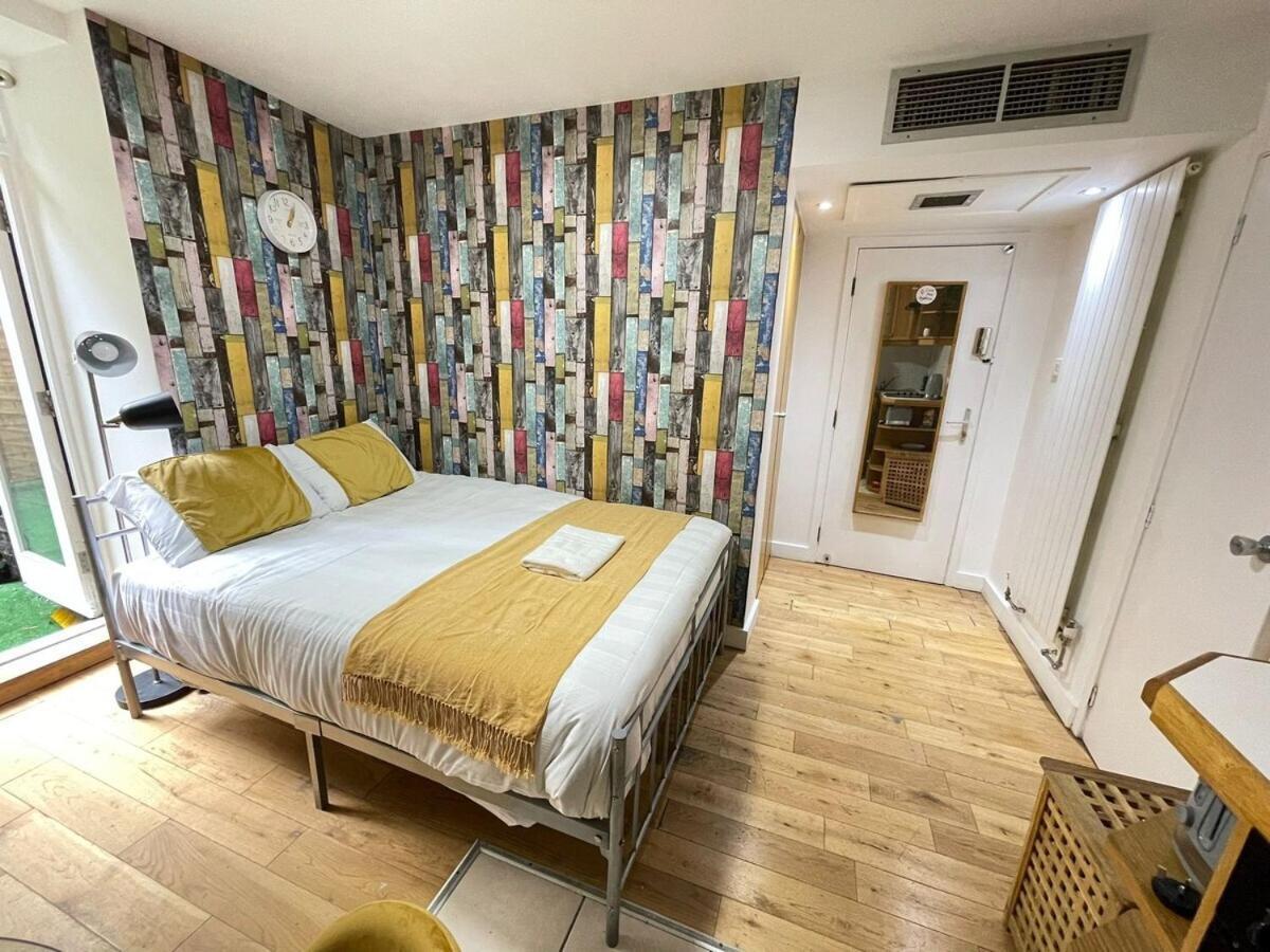 Portobello Road Artistic Studios 'Budget' ロンドン 部屋 写真