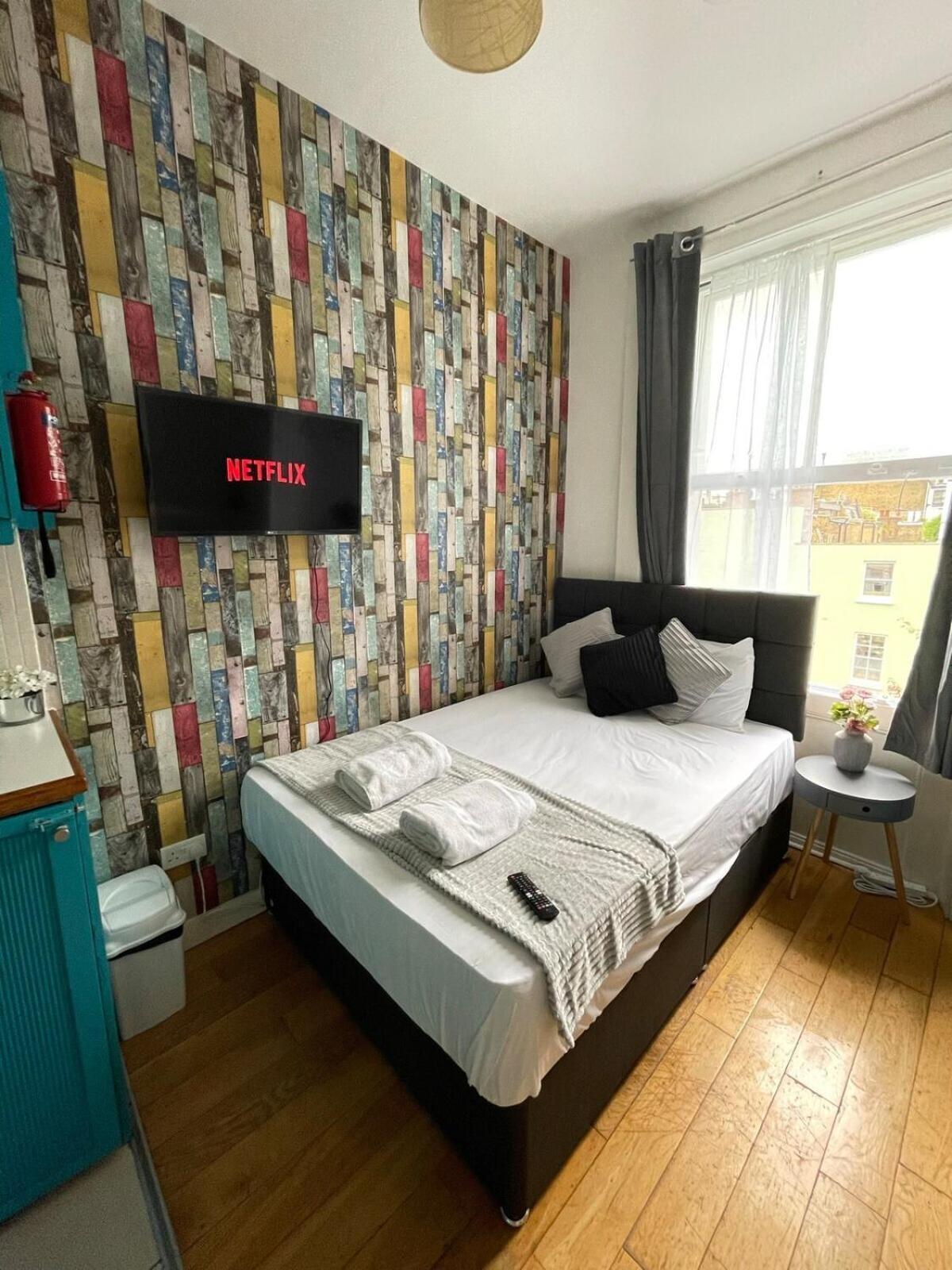 Portobello Road Artistic Studios 'Budget' ロンドン 部屋 写真