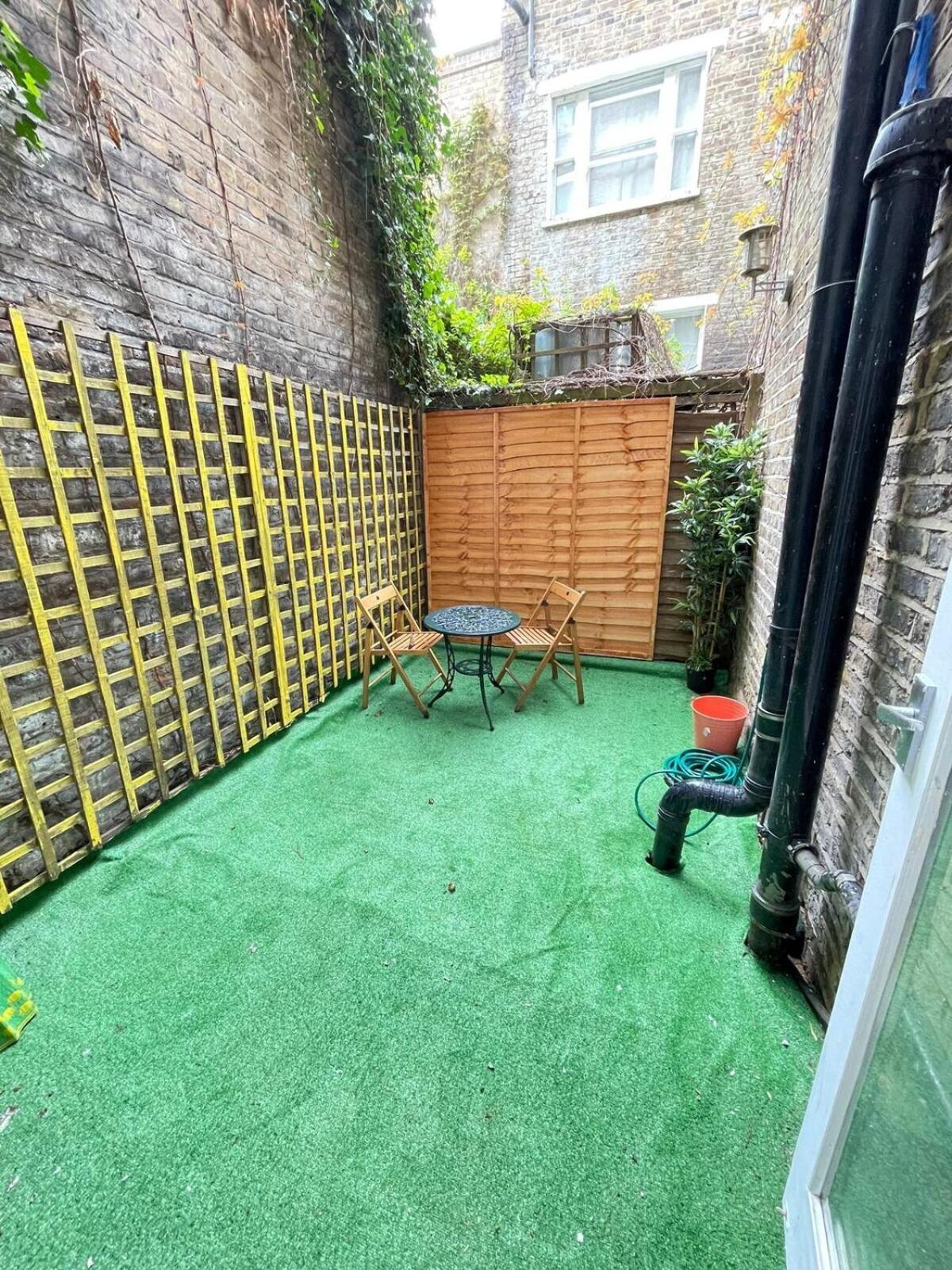 Portobello Road Artistic Studios 'Budget' ロンドン 部屋 写真